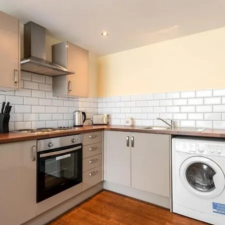 Bright 1 Bedroom Budget Flat In Central Pontefract Exterior photo