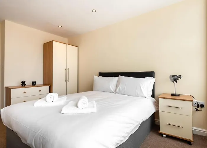 Bright 1 Bedroom Budget Flat In Central Pontefract