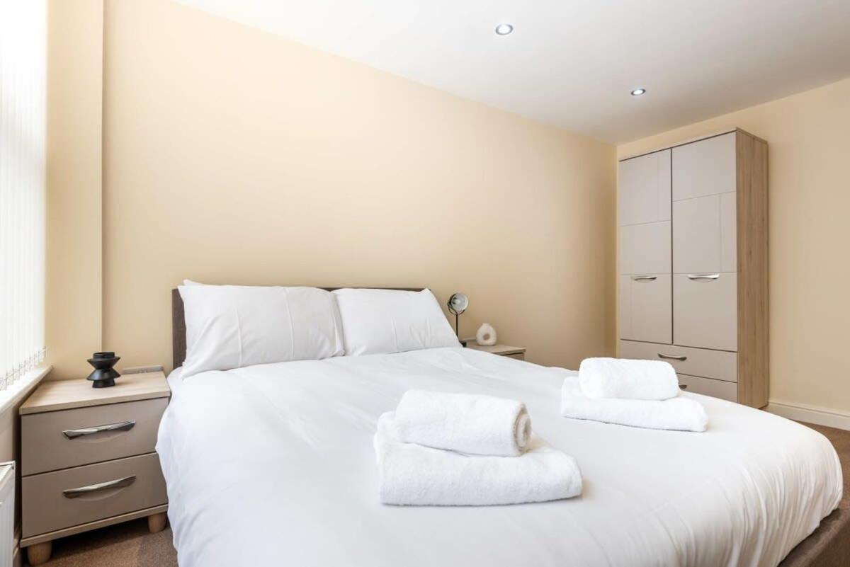 Apartment Bright 1 Bedroom Budget Flat In *